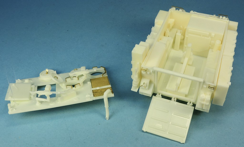 Pièces détaillées du M113 Zelda 1/48 avant assemblage