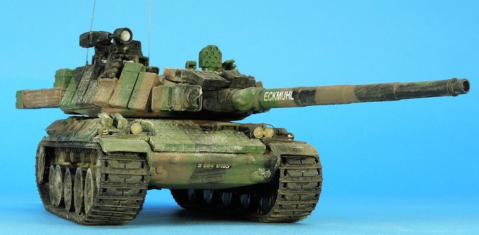 Miniature-in-action-AMX-30-B2-Master-Fighter