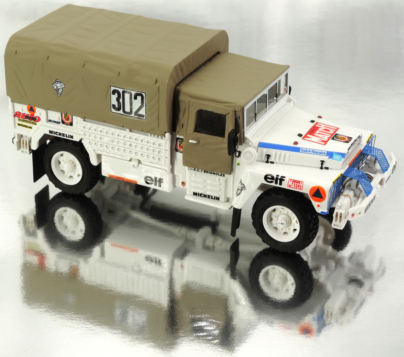 Camion VLRA Acmat Vainqueur Paris-Dakar 1981 – Master Fighter 1/48 – Maquette Neuve